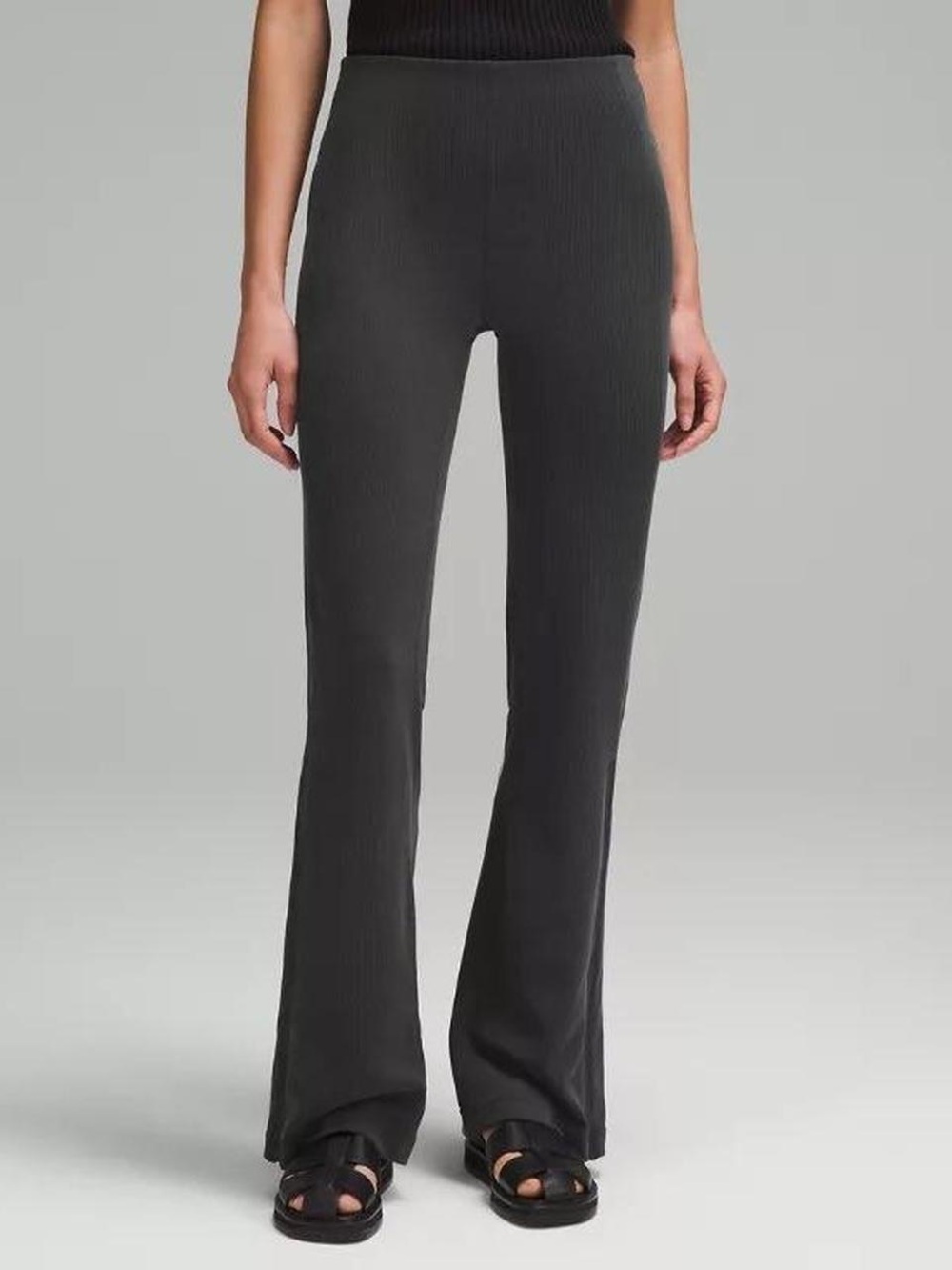 Lululemon 10 High-Rise Ribbed Softstream Flare Pant Charcoal Stretchy Comfy Cozy